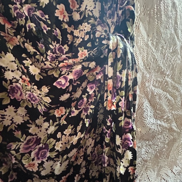 Floral Black Wrap Midi vintage dress - Picture 2 of 3